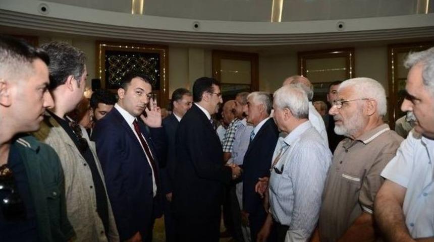 Bakan T&uuml;fenkci Teşvik Paketini Değerlendirdi