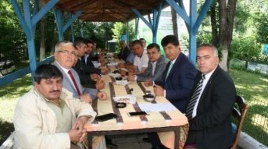 Pasinler&rsquo;de Bayramlaşma T&ouml;reni Yapıldı