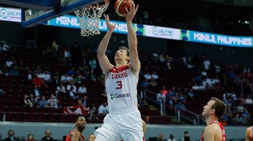 A Milli Basketbol Takımı, Kanada&rsquo;ya Boyun Eğdi