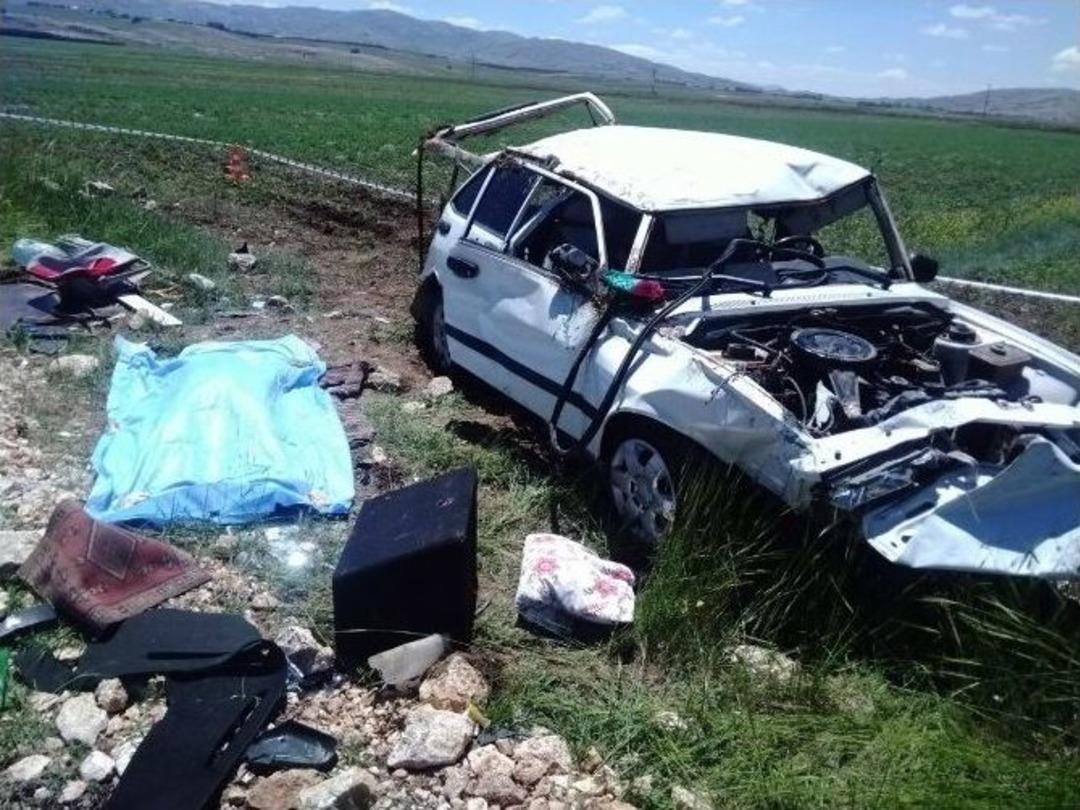 Bayram Ziyareti Yolunda Trafik Kazası: 1 &Ouml;l&uuml;, 6 Yaralı
