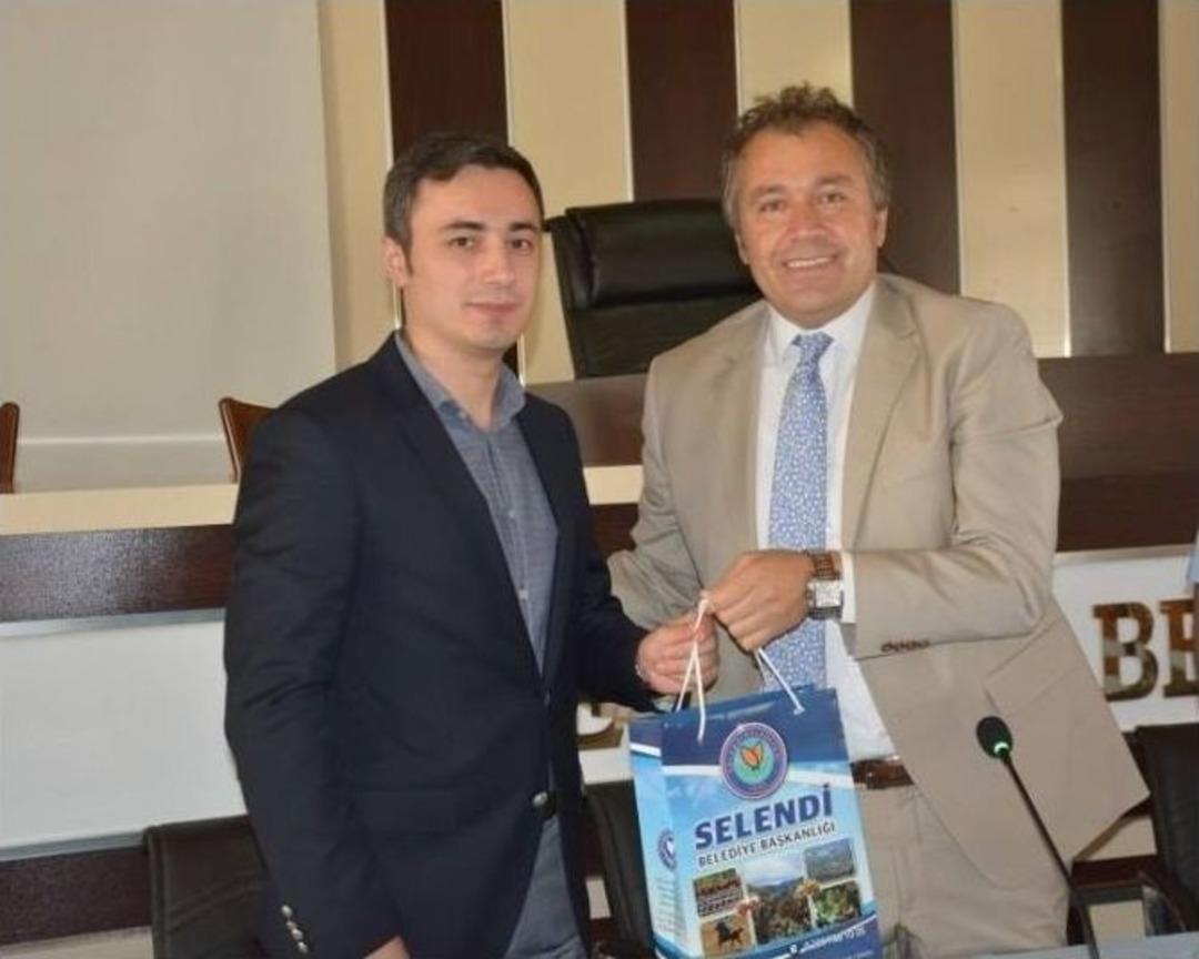 Selendi De Bayramlaşma İle Vedalaşma Bir Arada