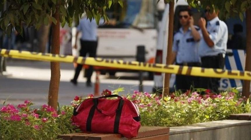 Antalya&rsquo;da Ş&uuml;pheli &Ccedil;anta Alarmı