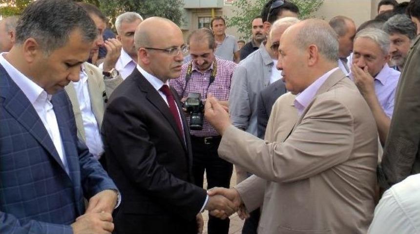 Başbakan Yardımcısı Şimşek Gazianteplilerle Bayramlaştı