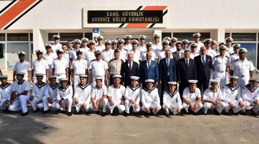 Vali &Ccedil;akacak, G&uuml;venlik G&uuml;&ccedil;leri İle Bayramlaştı