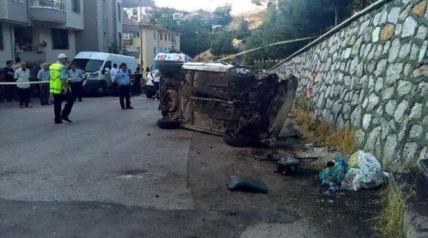 Başkent&rsquo;te Feci Kaza: 1 &Ouml;l&uuml;, 2 Yaralı