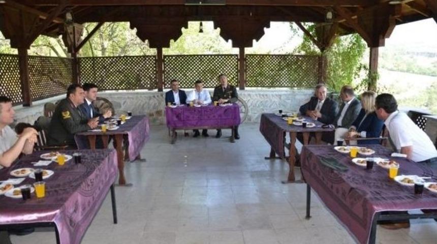 Safranbolu&rsquo;da Protokol Bayramlaşması Asmaaltı&rsquo;nda Ger&ccedil;ekleşti