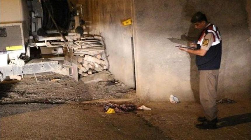 Vidanj&ouml;r İle Evin Duvarı Arasında Kalan İş&ccedil;i &Ouml;ld&uuml;