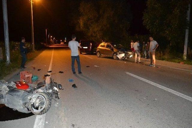 Otomobille Motosiklet Kafa Kafaya Çarpıştı: 1 Ölü