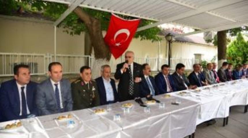 Ramazan Bayramında Birliktelik Mesajı