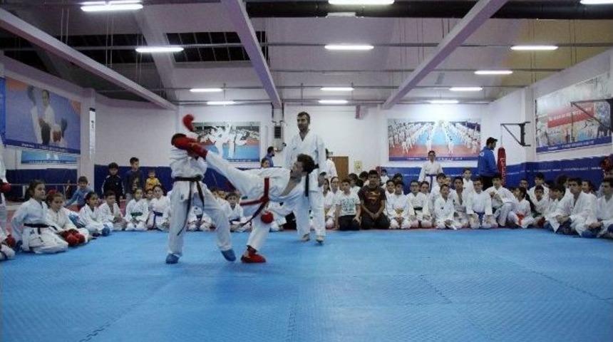 İl&ccedil;e Nuf&uuml;s&uuml; Gibi Spor Kul&uuml;b&uuml;