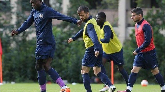 Osmanlıspor Günü Çift Antrenmanla Tamamladı