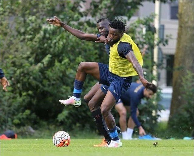 Osmanlıspor Günü Çift Antrenmanla Tamamladı