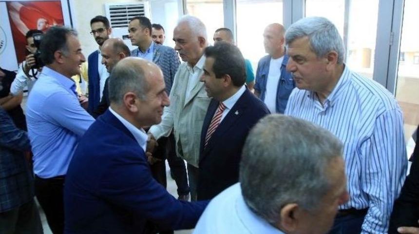 Bakan Işık&rsquo;tan G&uuml;m&uuml;şhaneliler Vakfı&rsquo;na Ziyaret