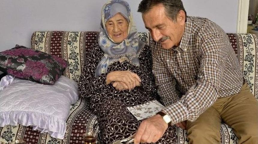 Belediye Başkanı Ata&ccedil;&rsquo;tan Huriye Nine&rsquo;ye Bayram Ziyareti