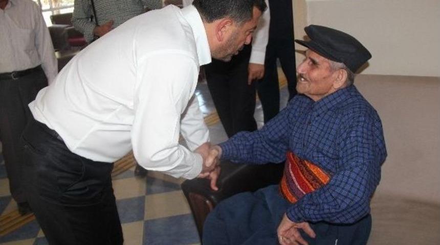 Ağbaba&rsquo;dan Huzurevine Bayram Ziyareti