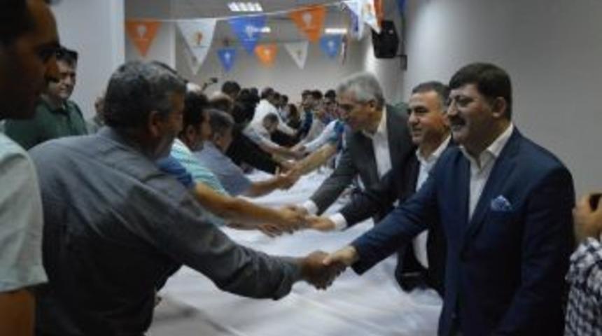 Diyarbakır&rsquo;da Ak Partililer Bayramlaştı