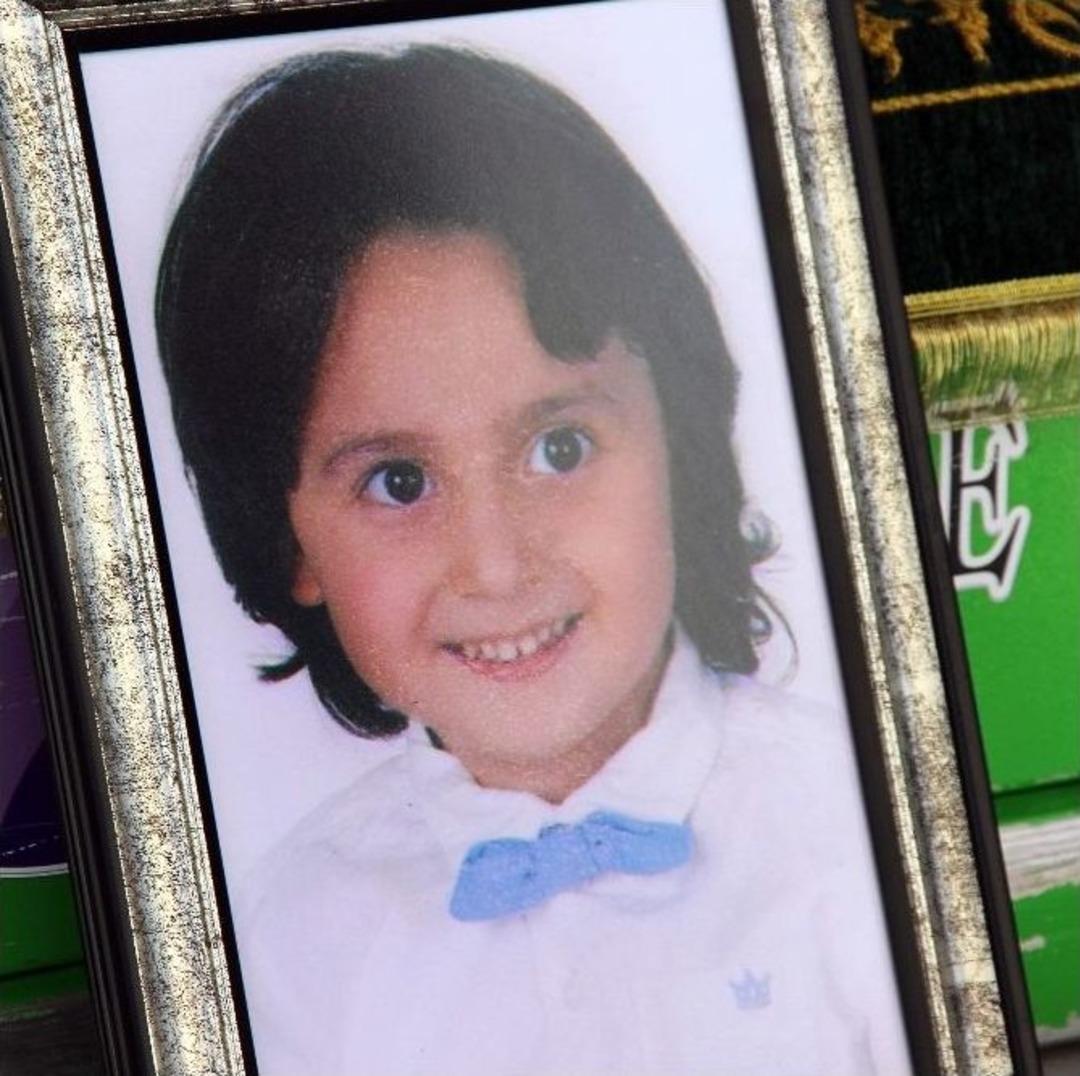 Bah&ccedil;e Duvarı Altına Kalan Minik Berkay G&ouml;zyaşlarıyla Uğurlandı