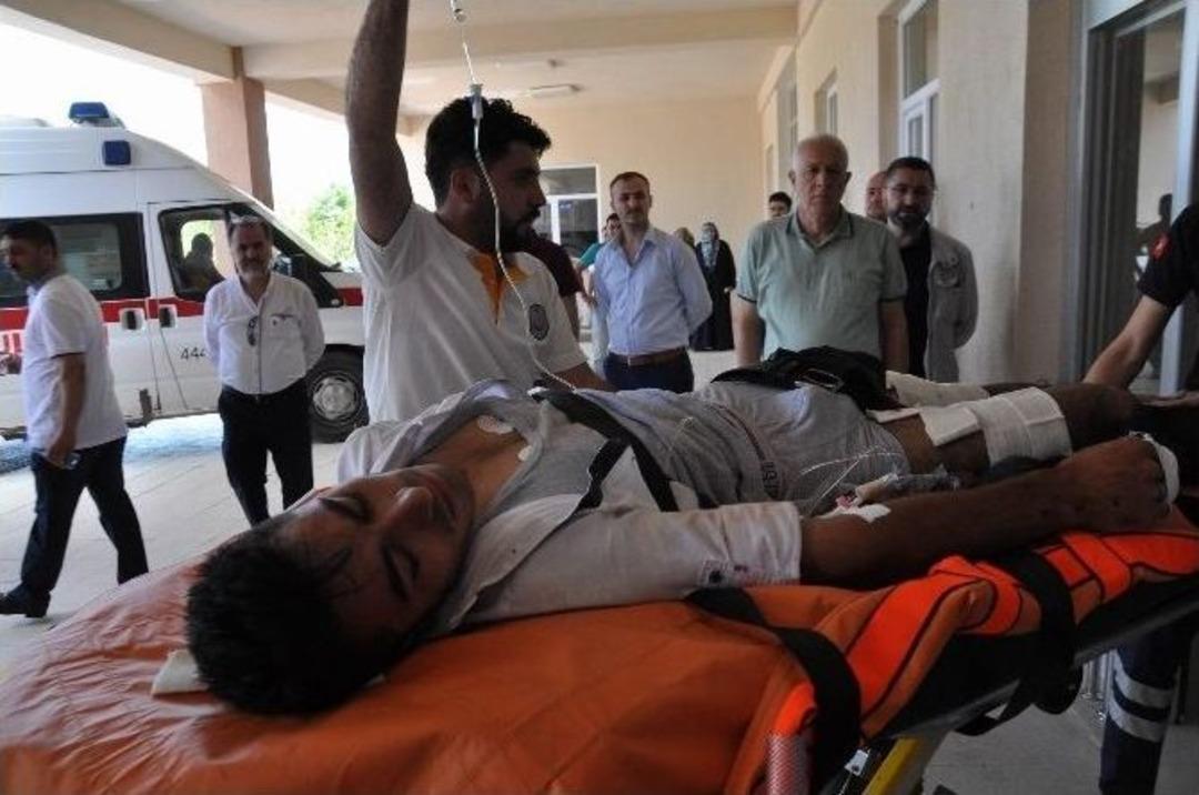 Sivas&rsquo;ta İki Aile Arasında Hayvan Otlatma Kavgası: 8 Yaralı