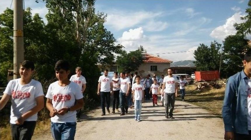 Kazanlı Gen&ccedil;lerden &Ouml;rnek Davranış