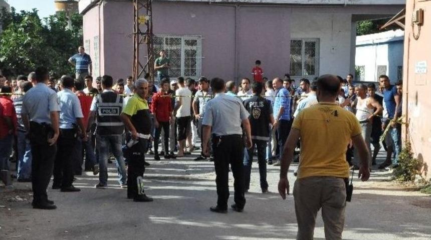 Reyhanlı&rsquo;da Bir Evde Patlama: 2 Yaralı