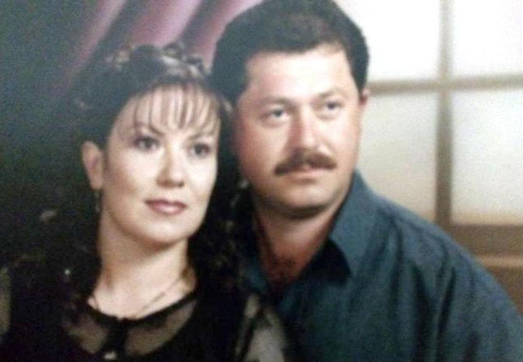 Biri Eski Kocasını Vurdu, Diğeri Eski Karısını Ve Oğlunu: 1 &Ouml;l&uuml;, 2 Ağır Yaralı