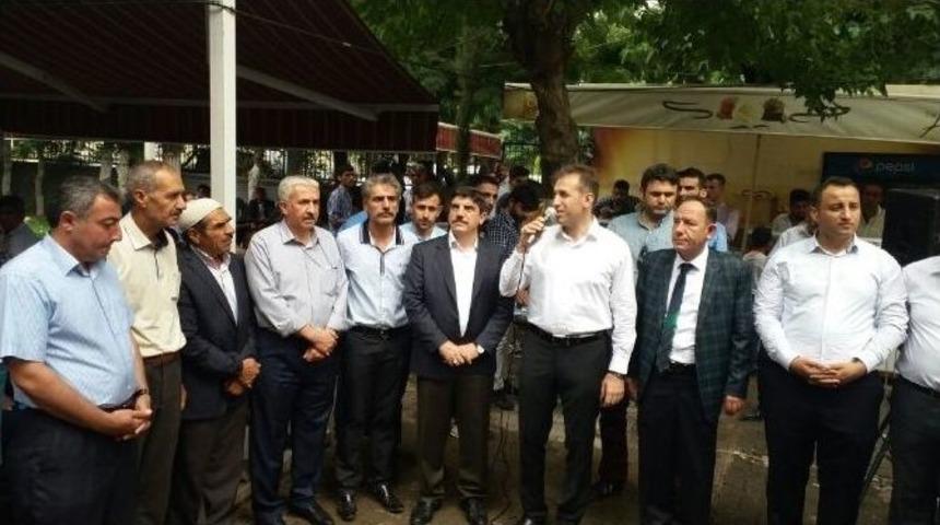 Ak Parti Siirt Başkanlığı&rsquo;ndan Bayramlaşma T&ouml;reni
