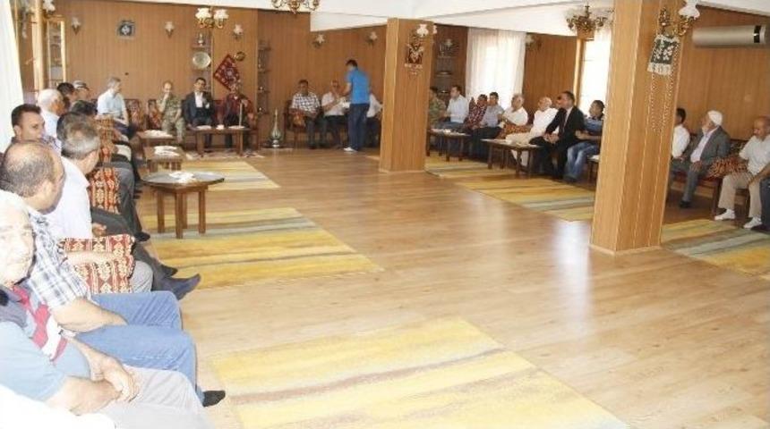 &Ccedil;emişgezek&rsquo;te Bayramlaşma Programları D&uuml;zenlendi