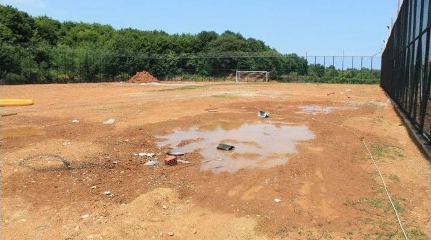 B&uuml;y&uuml;kşehir, Kumcağız&rsquo;a Futbol Sahası Yapıyor
