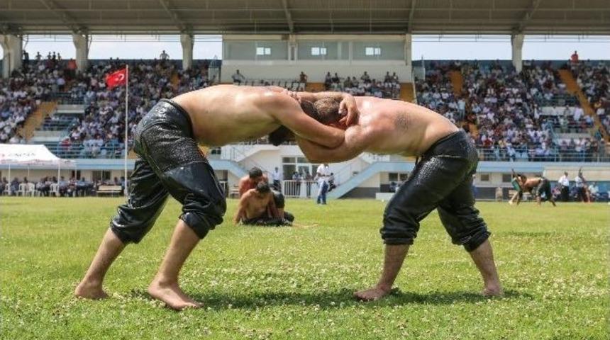Sincan Yağlı G&uuml;reşleri Başlıyor