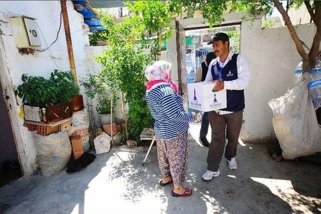 Büyükşehir, 40 Bin Aileye Erzak Yardımı Yapacak