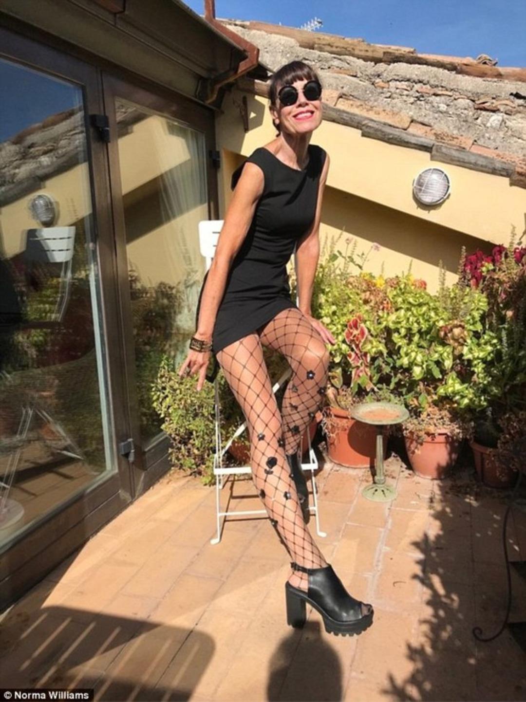 Yaşını duyan şok oluyor