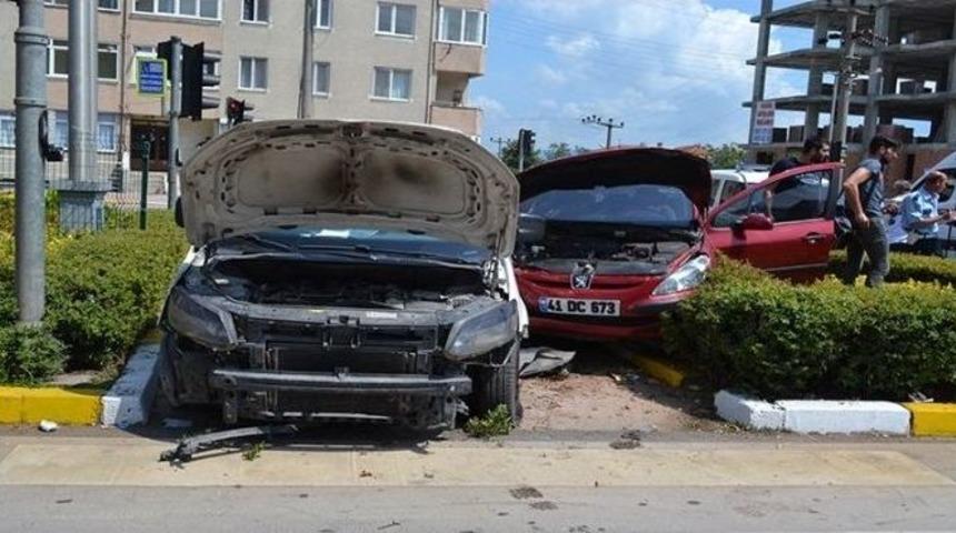 Karam&uuml;rsel&rsquo;de Trafik Kazası: 1 Yaralı