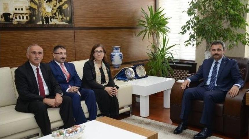 Başkan K&uuml;lc&uuml;, Halkla Bayramlaştı