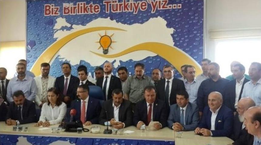 Ak Partililer Bayramlaştı