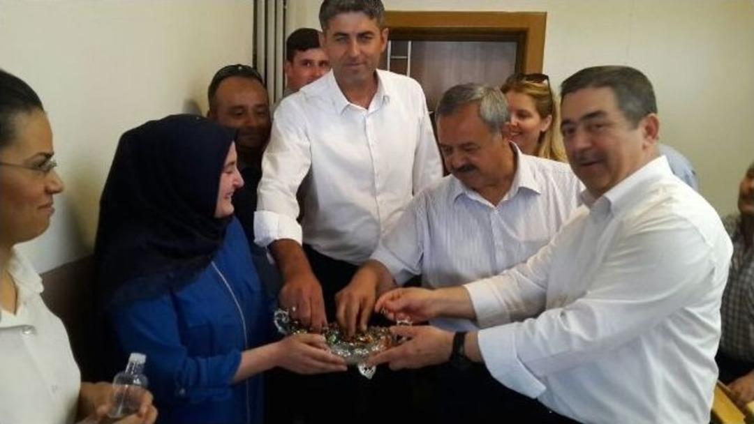 Ak Parti Balıkesir Milletvekili Ali Aydınlıoğlu: &ldquo;&ccedil;ifte Bayram Yaşıyoruz&rdquo;