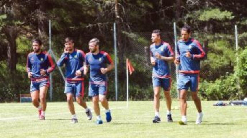 Yeni Malatyaspor&rsquo;a Alt Yapıdan 9 Futbolcu