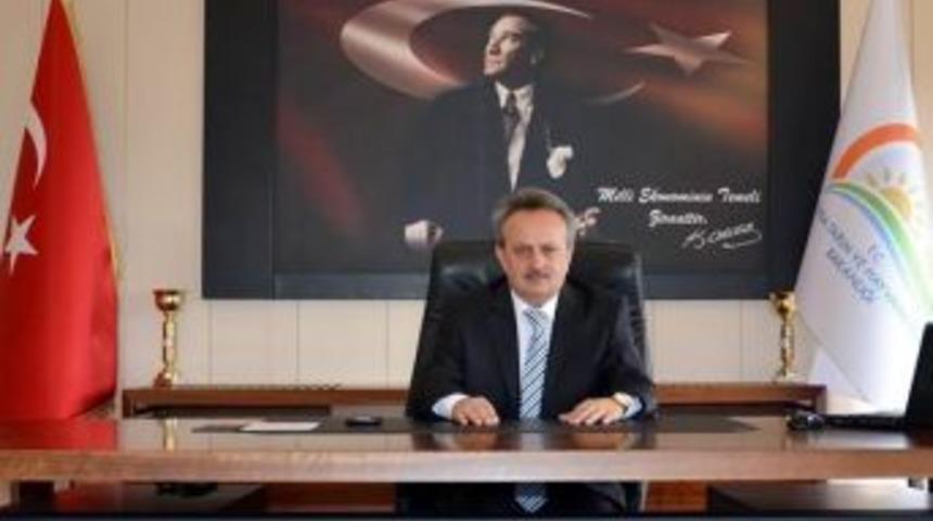 Gıda, Tarım Ve Hayvancılık İl M&uuml;d&uuml;r&uuml; Sarıkoca&rsquo;dan Bayram Mesajı