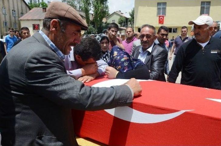 Şehit Korucu Yüksekova’da Toprağa Verildi G1