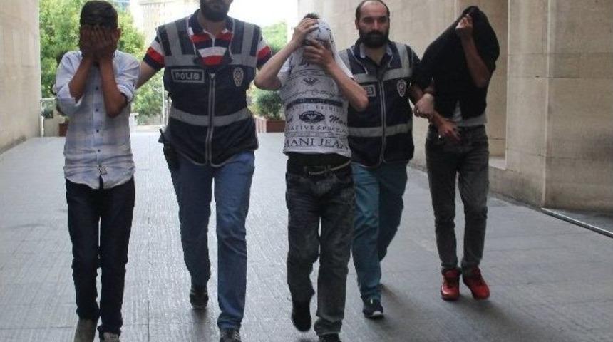 Bursa&rsquo;da &rsquo;asılsız Canlı Bomba&rsquo; Paniği Kamerada