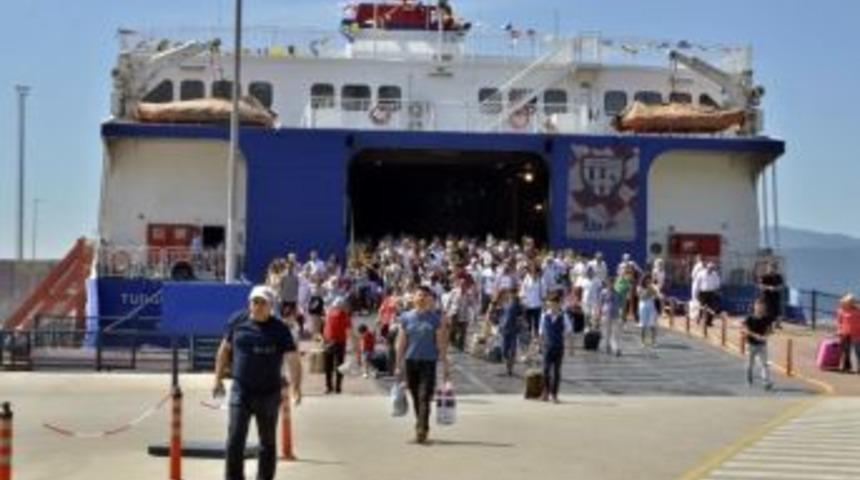 Tatilciler D&ouml;n&uuml;yor