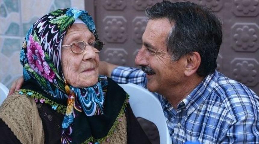 Tepebaşı&rsquo;nın İftarları Bu Yılda Halkın Sofrası Oldu