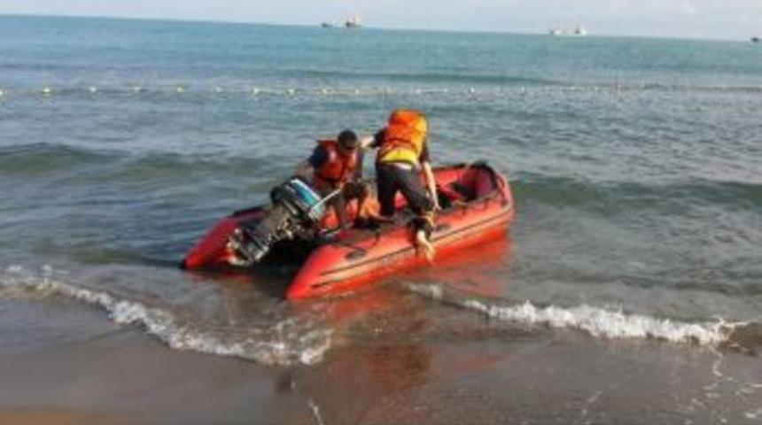 Bartın&rsquo;da Dalgalara Kapılan Gen&ccedil; Kayboldu