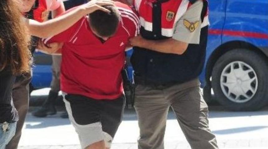 Uzman &Ccedil;avuşu Darp Edenler Yakalandı