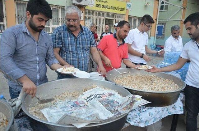 İmam Hatipliler Pilav Gününde Bir Araya Geldi