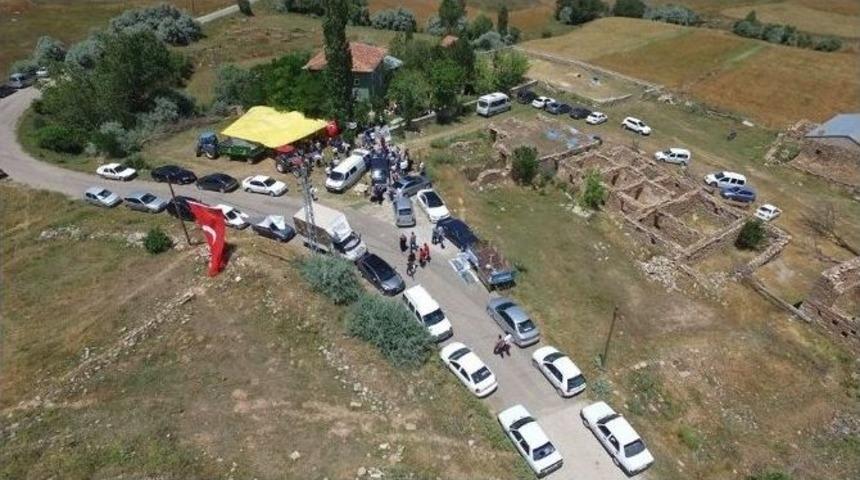 K&ouml;sehacılı&rsquo;da 5. Geleneksel Pilav Ve Bayramlaşma Şenliği Yapıldı