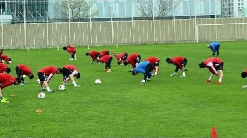 Samsunspor, Kampta 10 Amat&ouml;r Futbolcu Deneyecek