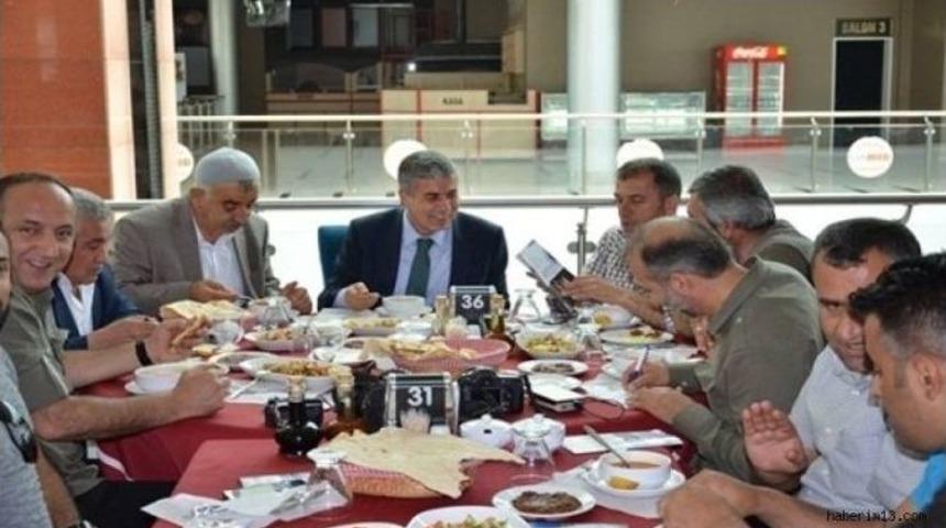 Başkan Aksoy Gazetecilerle Bir Araya Geldi