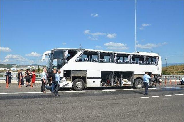 Osmangazi Köprüsü Çıkışında Otobüs Kazası: 9 Yaralı