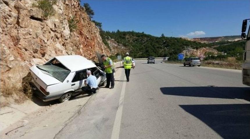 Bilecik&rsquo;te Trafik Kazası: 2 Yaralı