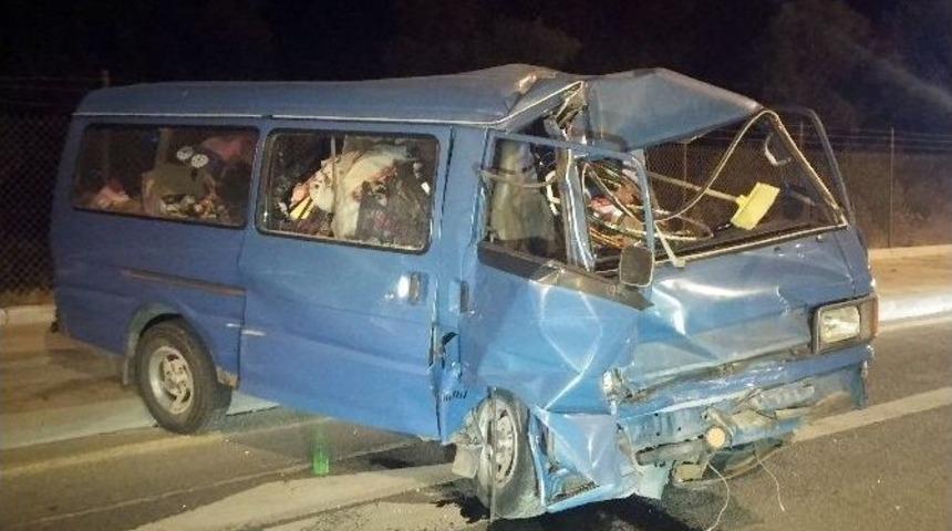 Başkent&rsquo;te 2 Ayrı Trafik Kazası: 4 Yaralı
